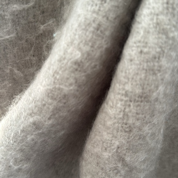 Crate & Barrel taupe throw - Picture 3 of 5